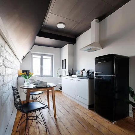 Attic Prostywynajem Stare Daire